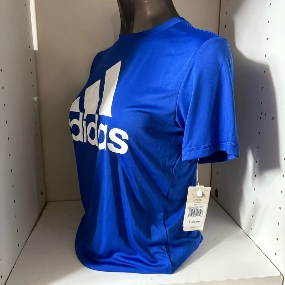 NWT Adidas men’s size Large t-shirt